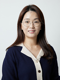 정선하 경영지원실 / 부장